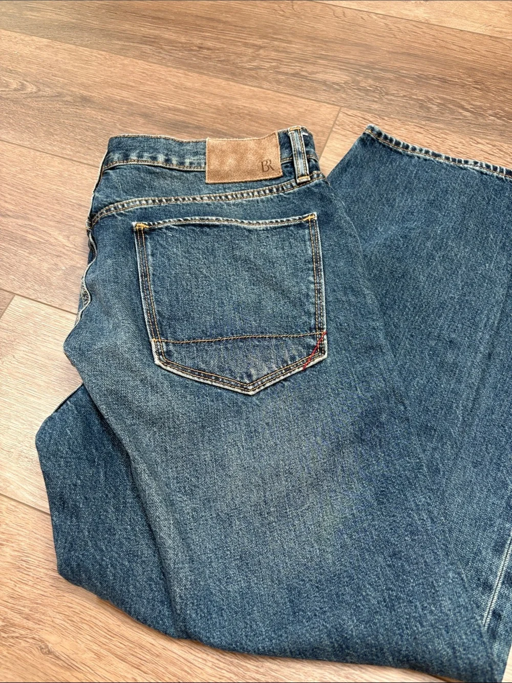 Banana Republic Selvedge Medium Blue Distressed Straight Jeans Like new